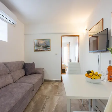 Amalija Sea View Apartment